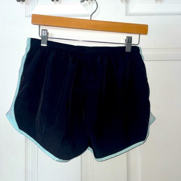 Nike Women's Black and  Light Blue/Teal Running Shorts Medium - Picture 3 of 3